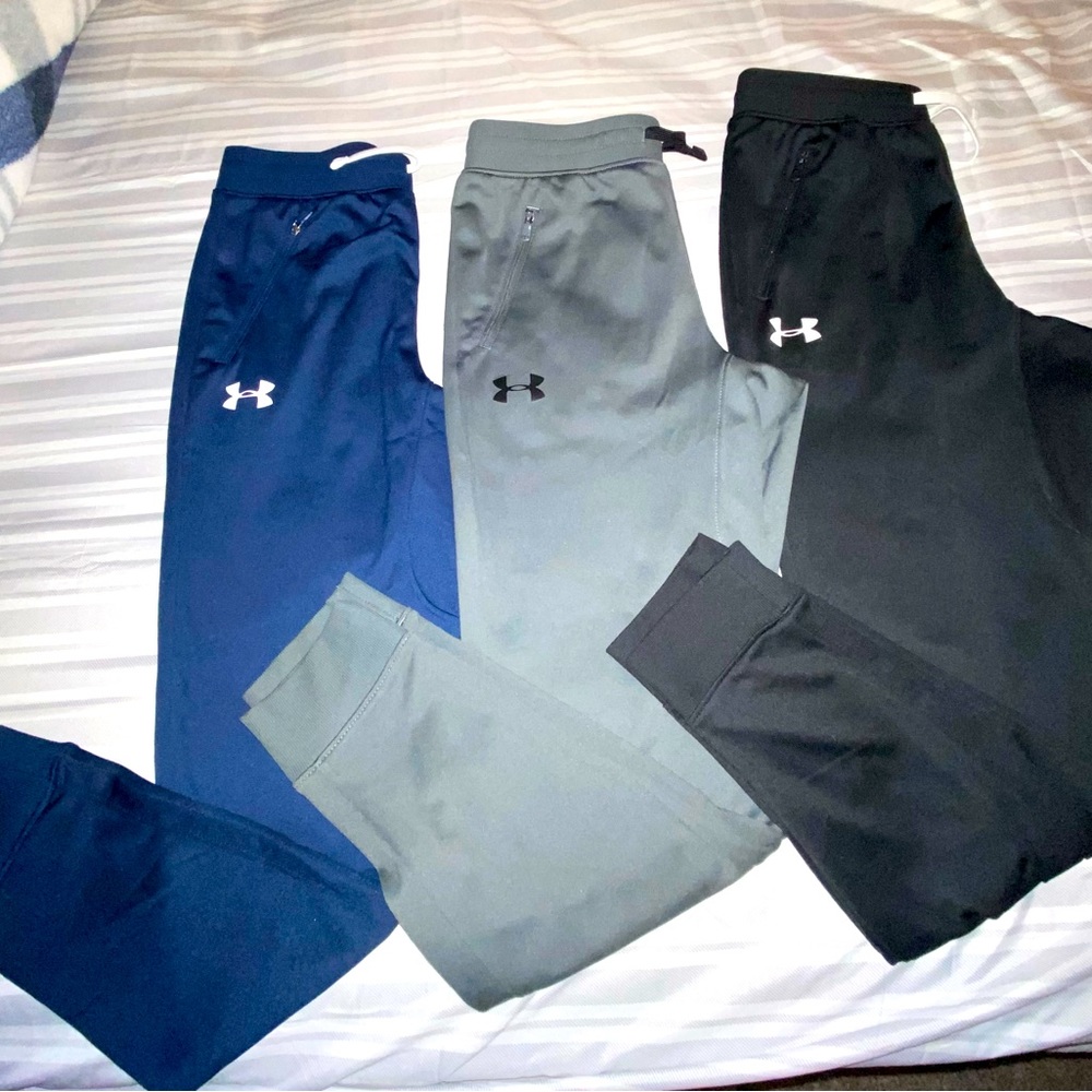 3 pairs youth UA pennant pants